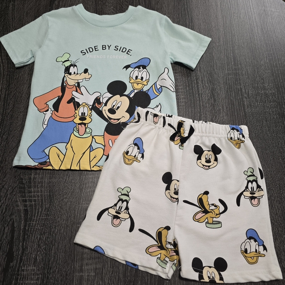 Mickey And Friends Toddler 4T Shirt And Shorts Set